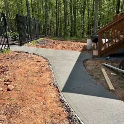 Curved walkway installation